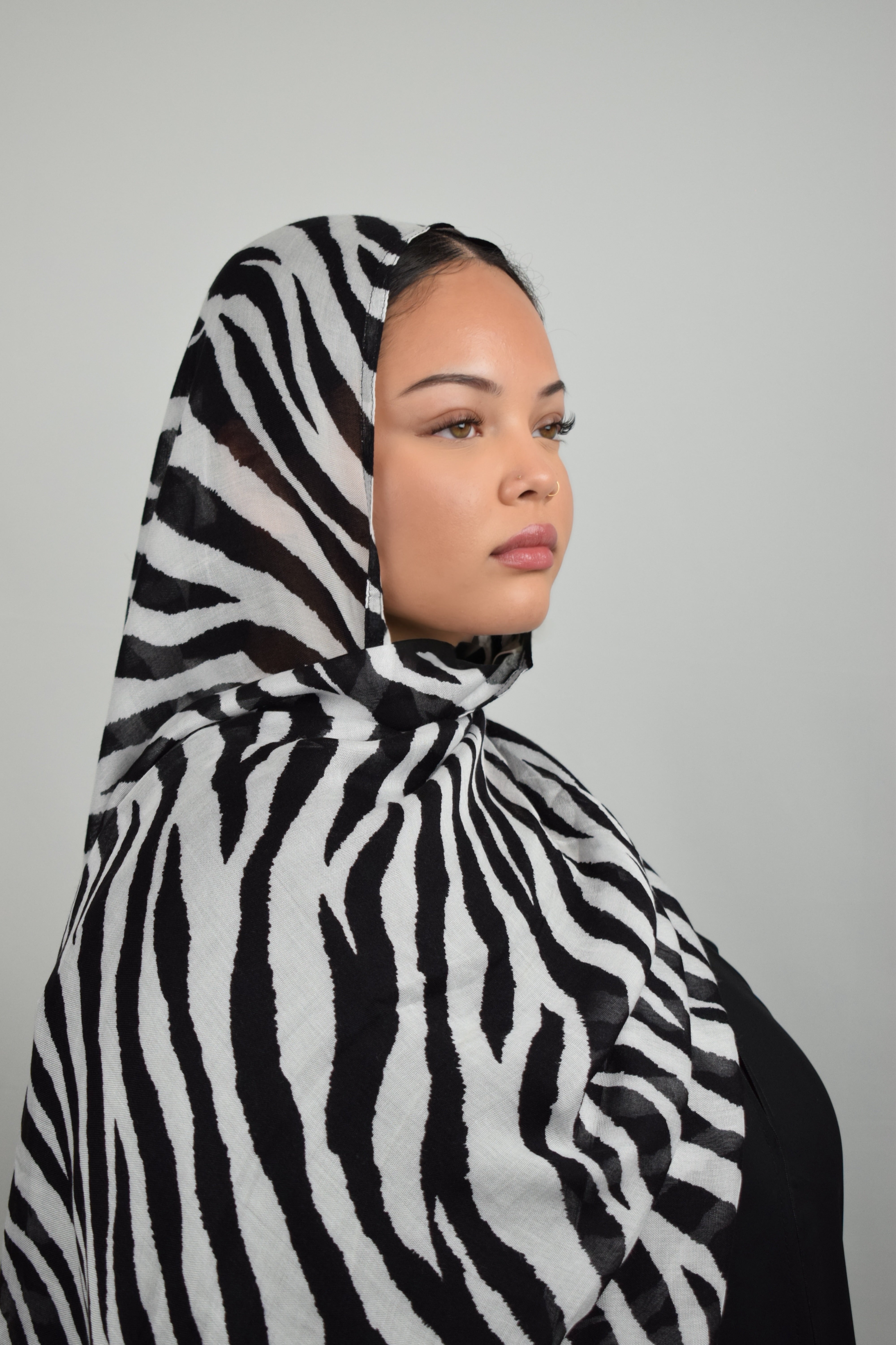 Damer Farow Modal